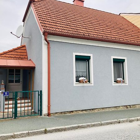 Das Ferienhaus-Zurueck Zum Ursprung Güssing Exteriér fotografie